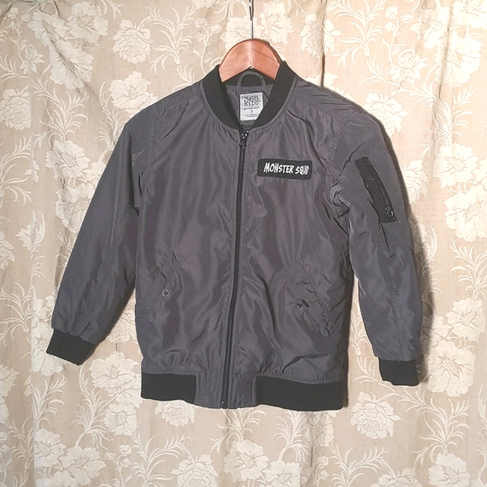 💥Monster Squad boys size 7 bomber jacket by 365 kids garanimals.